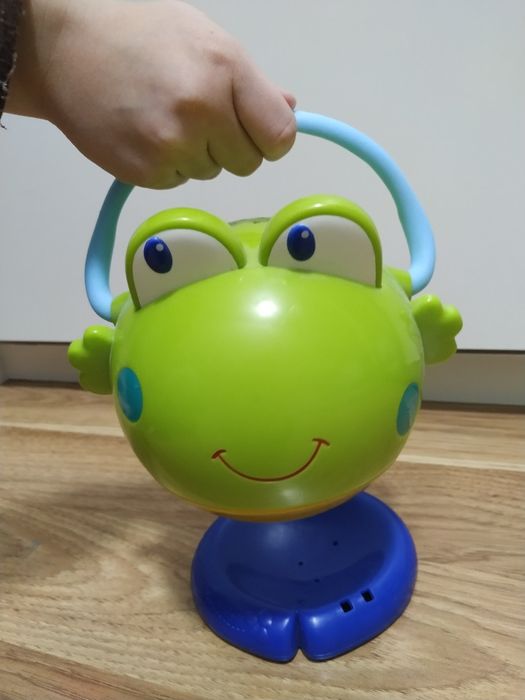 Bright Starts, projektor, lampka żabka 3w1, melodie