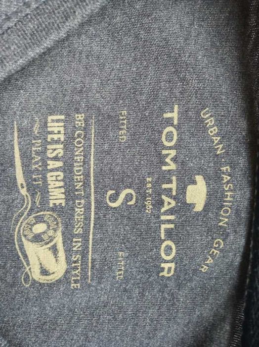 Bluzka typu "long-sleeve" grafitowa z nadrukiem - S - "Tom Tailor".