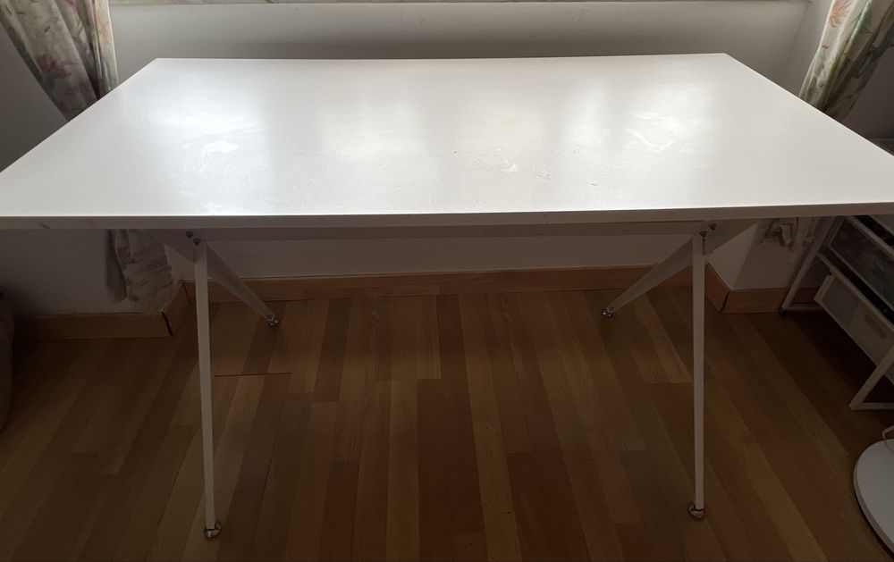 Secretaria (preço negociável)