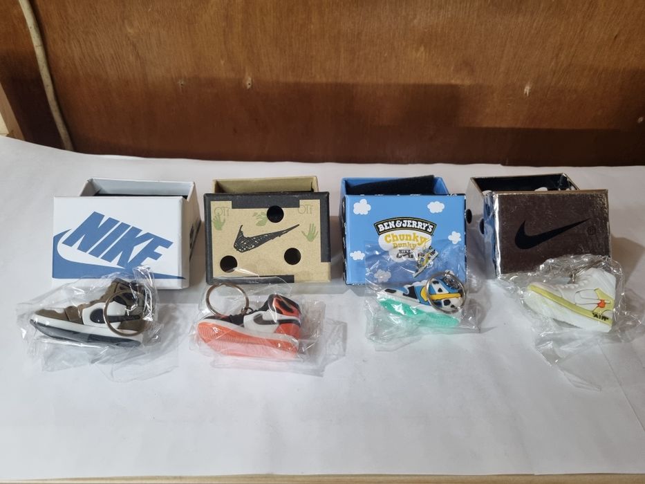 Porta-chaves Mini Sapatilhas Nike c/ Caixa