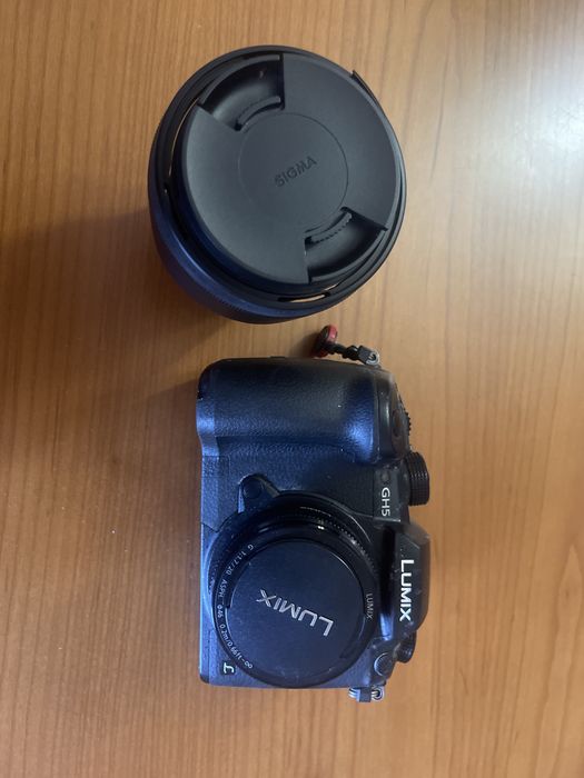 Panasonic Lumix GH5 + Sigma 16mm f/1.4 + Lumix 20mm f/1.7 | Excelente Estado