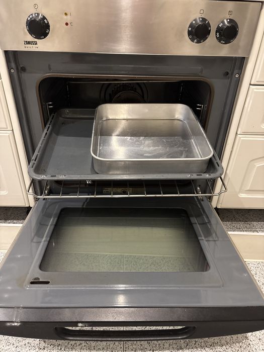 Forno Zanussi em bom estado
