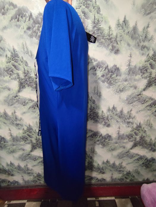 Нова, яскрава сукня!