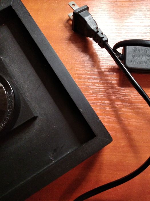 Винтажная лампа ( ночник), резьба, дерево