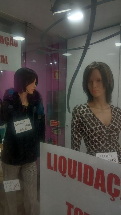 Vende se Manequins