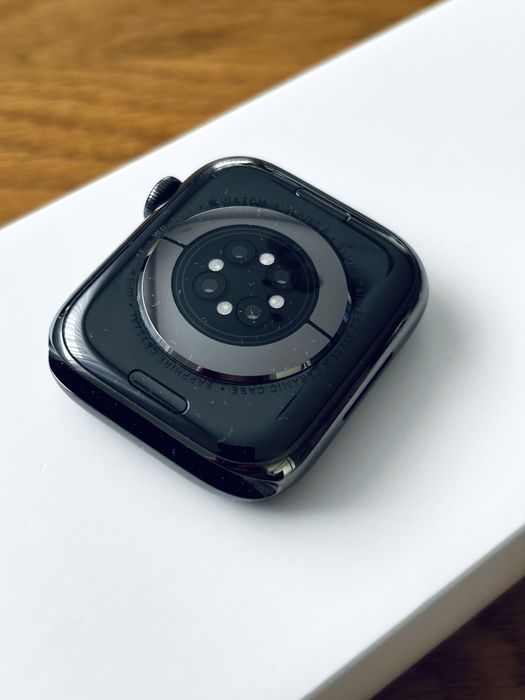 Apple Watch 8 45mm Stainless Steel Ceramic Cellular stalowy szary LTE