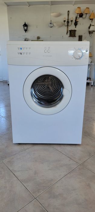 Máquina de secar roupa