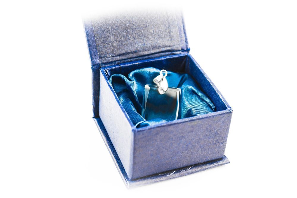 Ciobanesc Romanesc Mioritic wisiorek kryształowy z psem Art-Dog