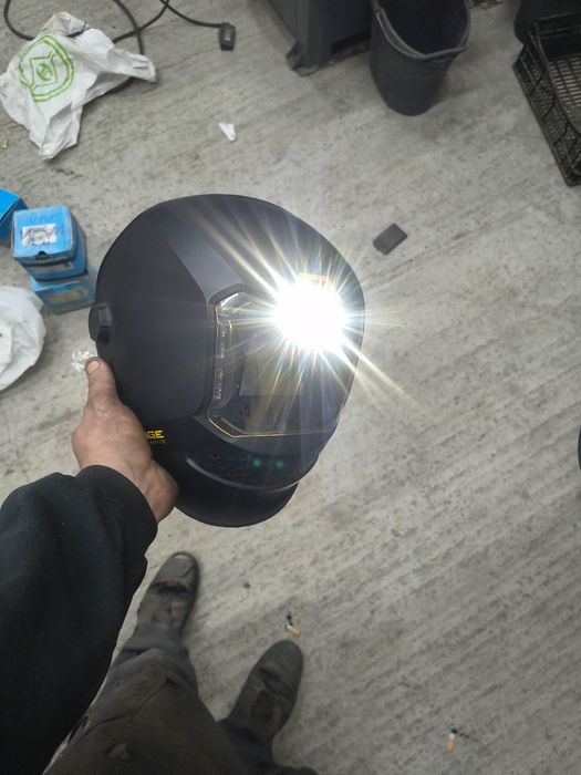Przylbica a50 lux . Esab . Orgonal . Stan idealny . Z funkcją doświetlania LED