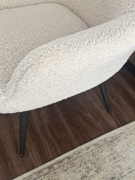 Cadeirao branco boucle jysk