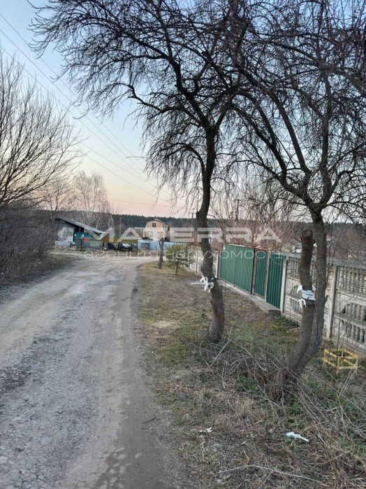 Бобриця ділянка 8.4 сот поряд вул Козацька та магазин Кошик