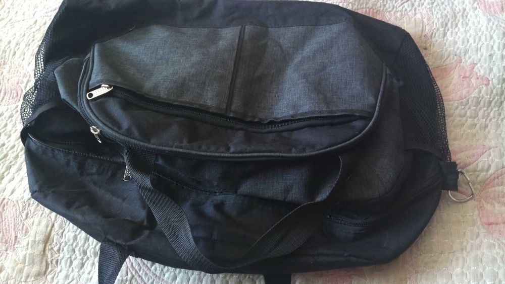 Сумка дорожня середніх розмірів