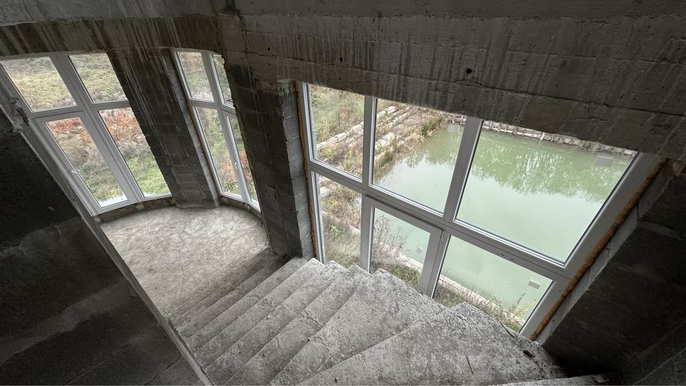 Продається частина будівлі