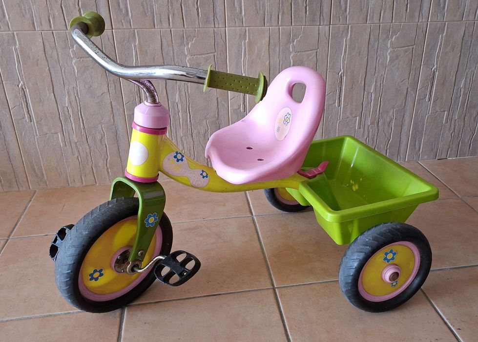 Triciclo de crianças
