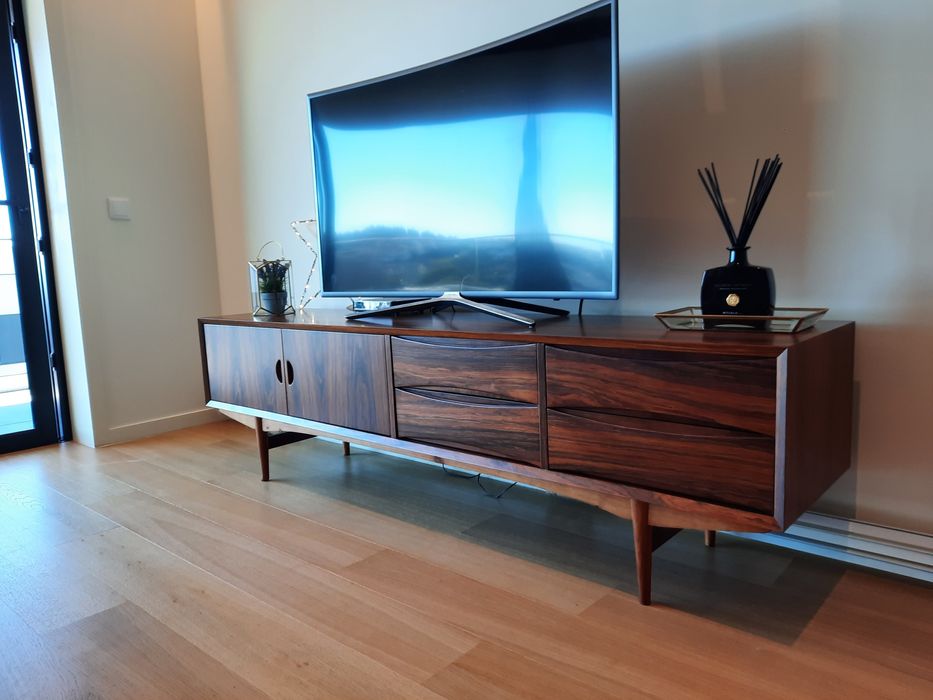 Movel Tv Nórdico Pau Ferro Mate