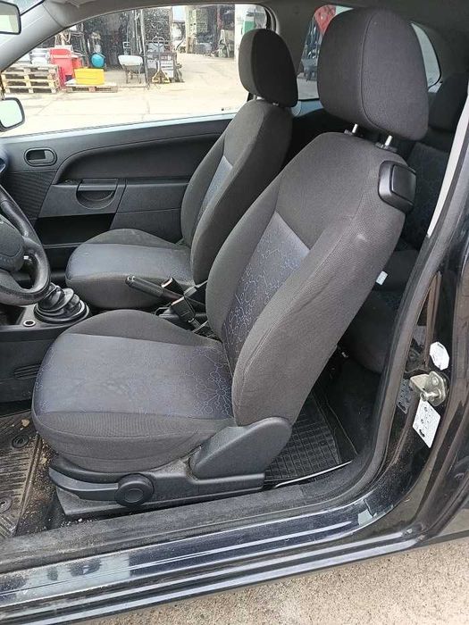 Fotele Ford Fiesta 07r