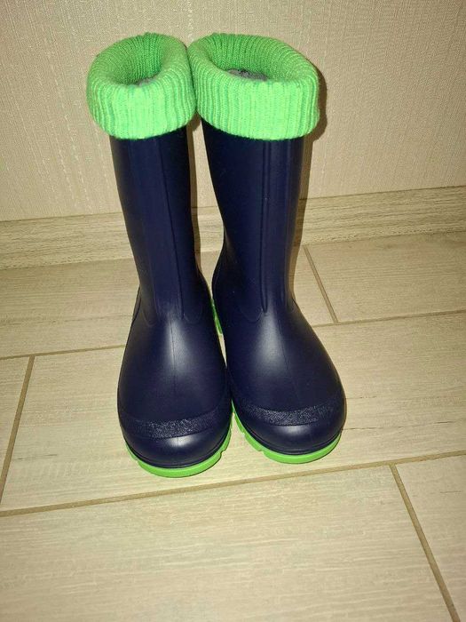 Продим дитячі ризові чоботи.