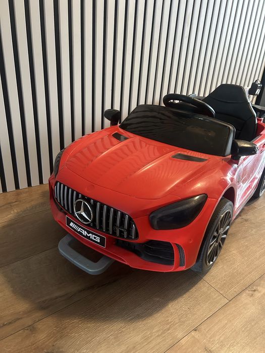 Auto na akumlator dla dziecka mercedes