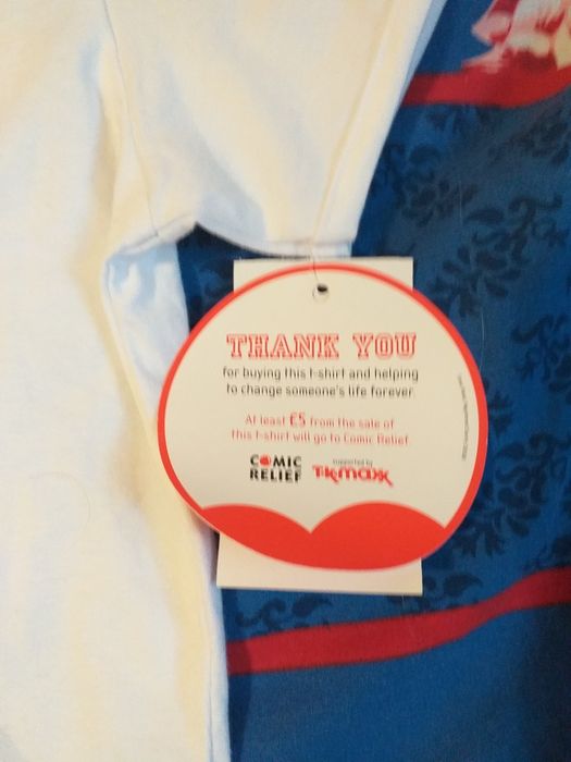 Tshirt comic relief medium