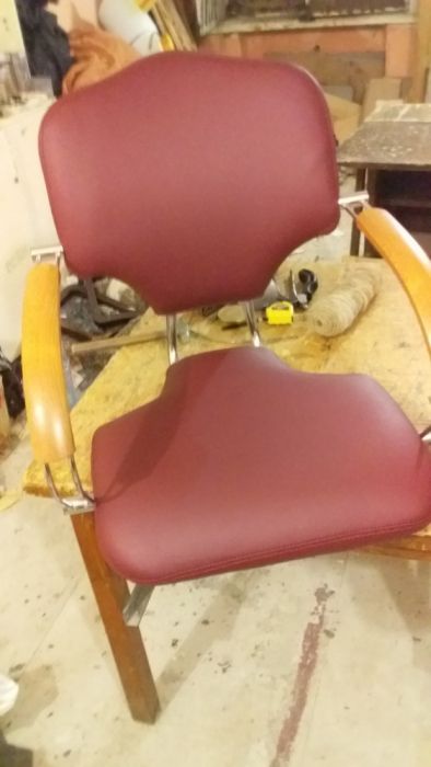 МАСТЕР НЕПОСРЕДНИК!!!Перетяжка ремонт мебели.ПОРЯДОЧНО!