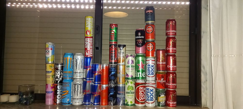 Latas de refrigerante / cerveja