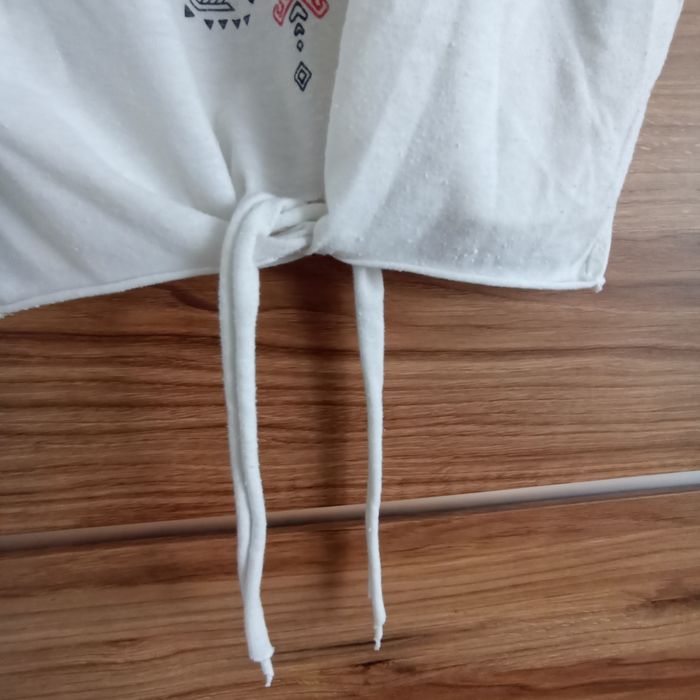 Krótka bluzka bez rękawów top wiazany Reserved