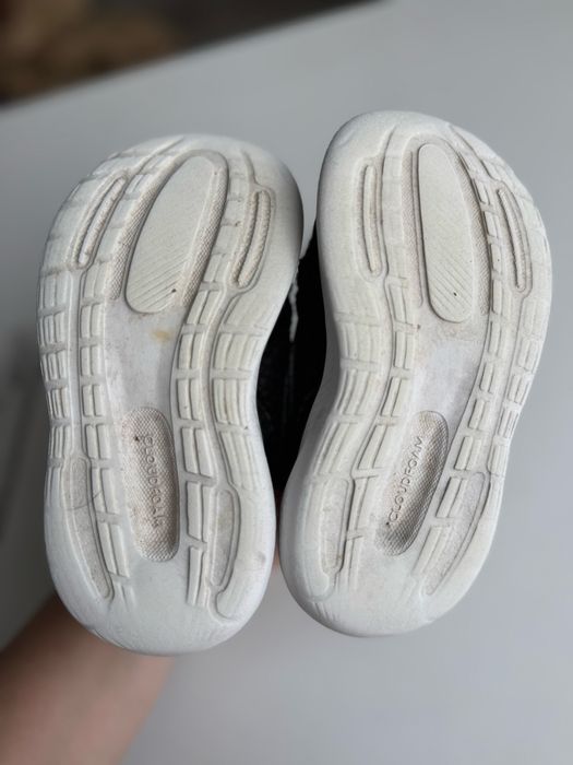 Кросівки Adidas, устілка 15,4 см