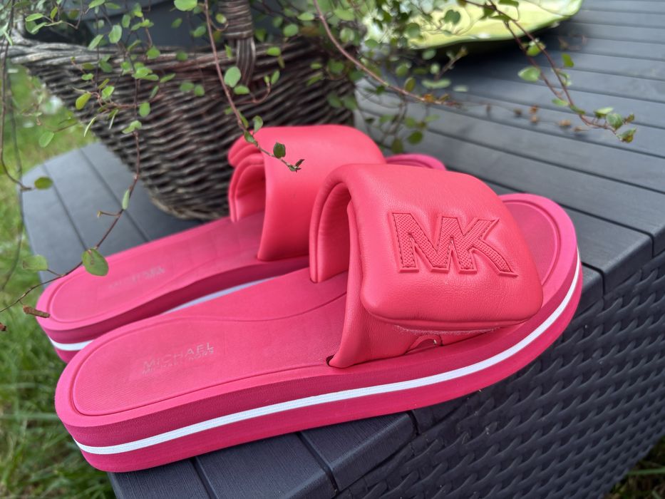 Michael Kors klapki UP oryginał 37 24 cm
