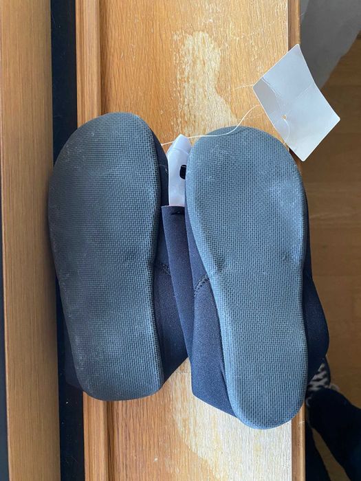 Botim de surf em neoprene 2 mm Triboard