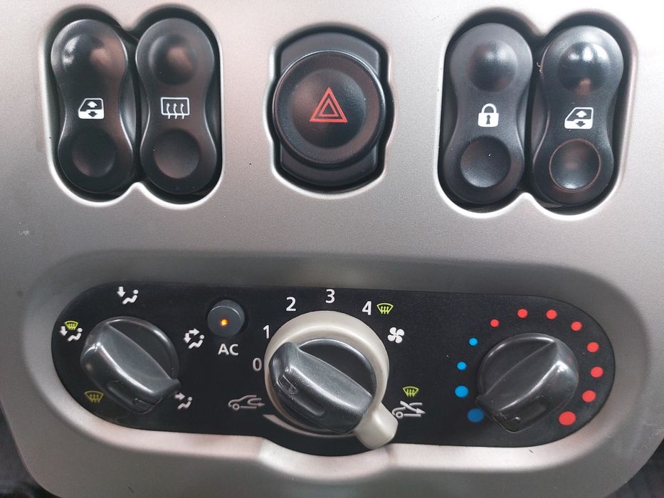 Рено логан 2012г 1.5турбо Дизель