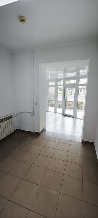 Оренда Центр міста комерційного приміщення  21--30 м2