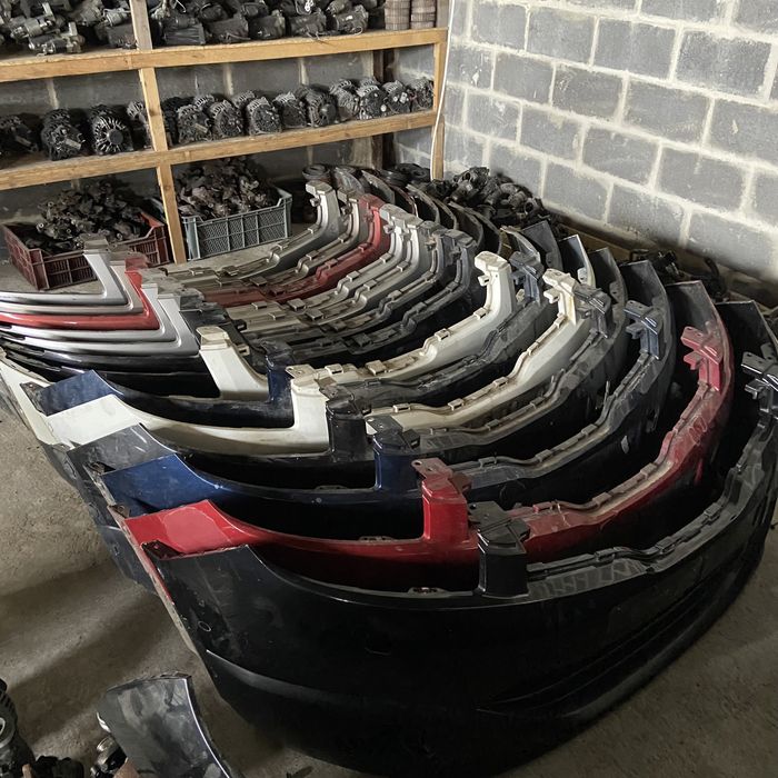 Бампер передній в колір Нісан Кашкай j10