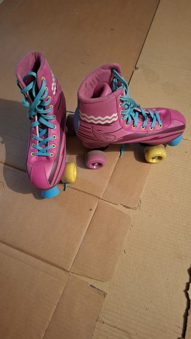 Patins 4 rodas 34 a 38