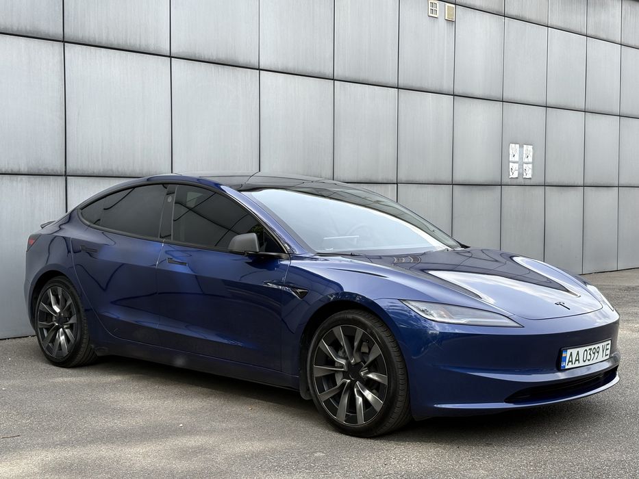 Tesla Model 3 2024 VIN 5YJ3E1EB9RF818890 фото оголошення 2 з 8