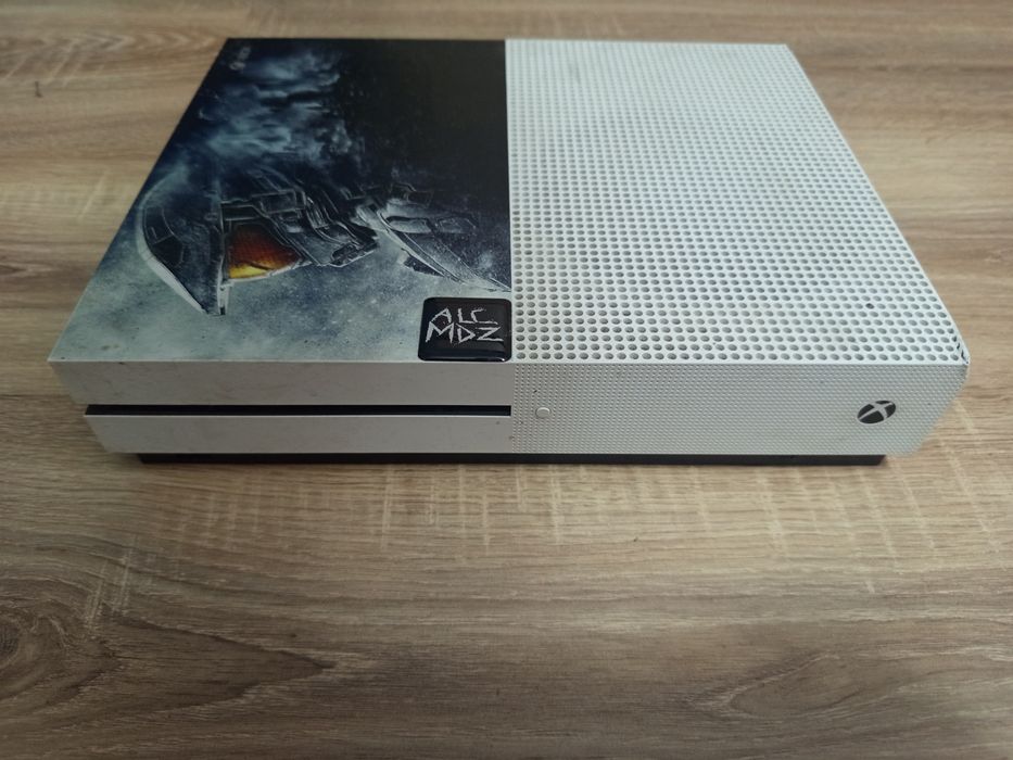 Sprzedam XBOX ONE S