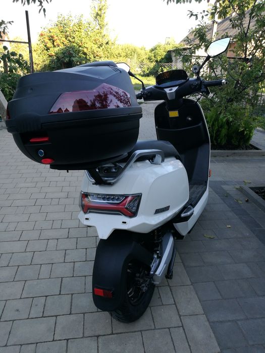 Електроскутер Sanra ROBO S