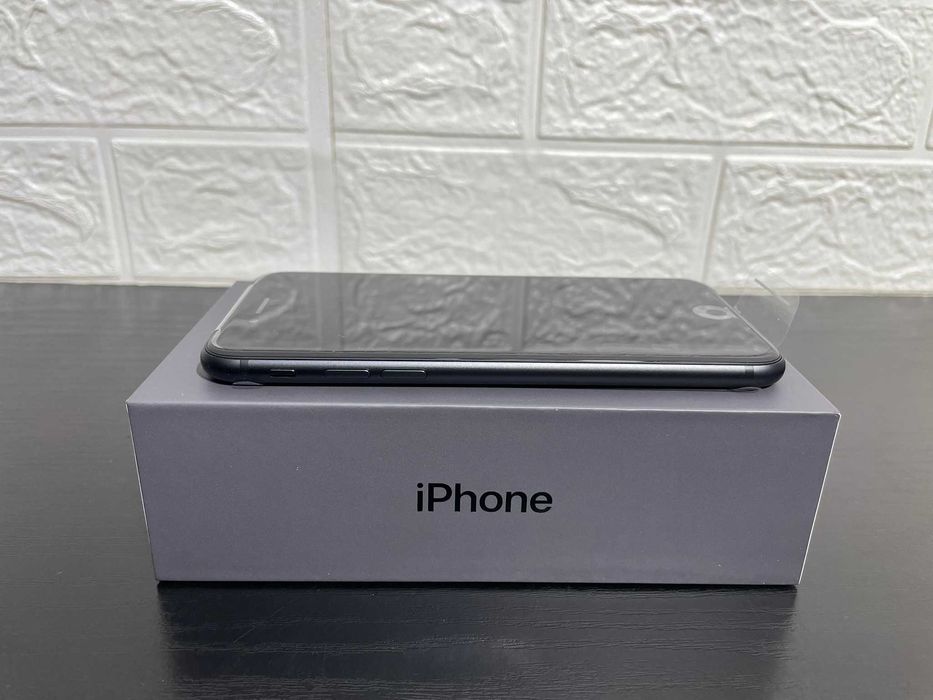 Apple iPhone 8 128gb Neverlock NEW Не активований 100% АКБ