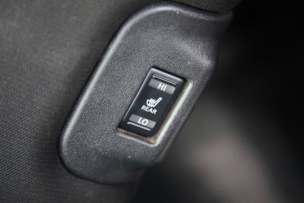 Продам Nissan Leaf
