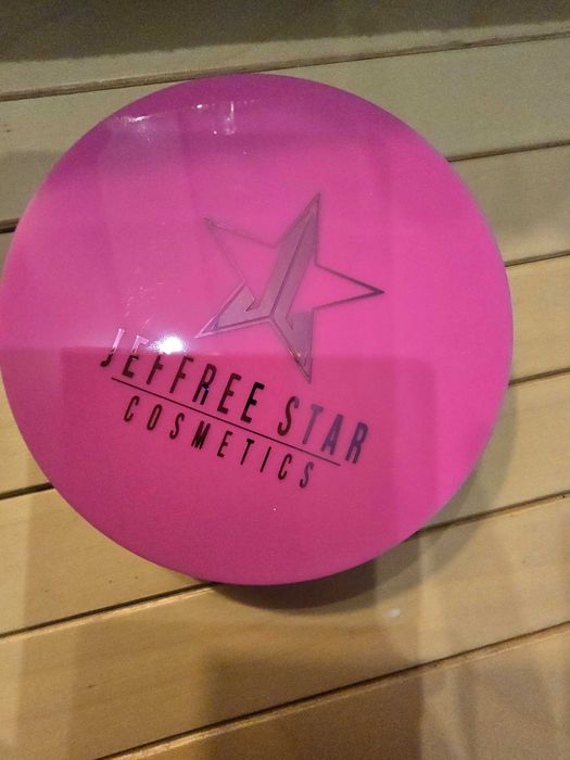 Puder do twarzy i ciała JEFFREE STAR