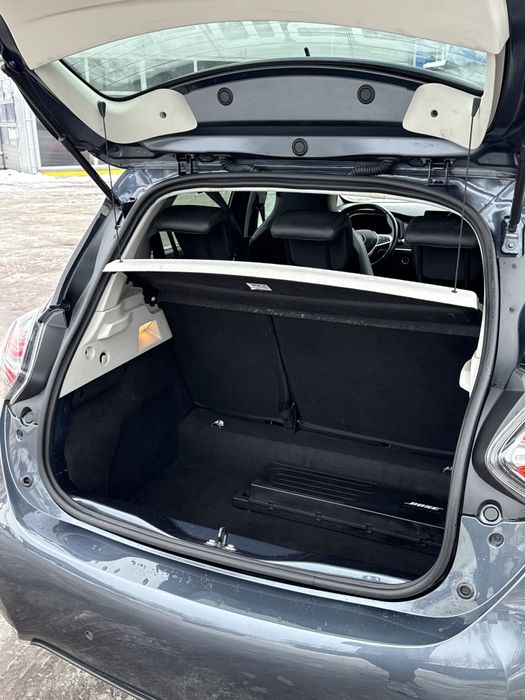 Renault zoe EDITION ONE LIMITED.52 KW 136 л.с