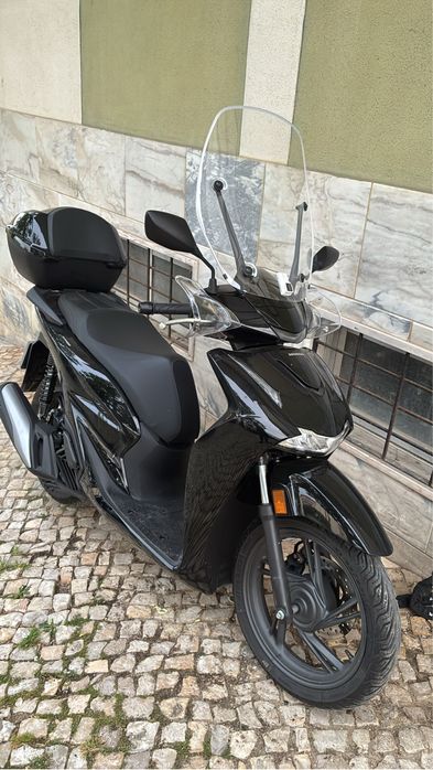 Honda SH 125i (Como Nova) – Único Dono – Apenas 7.500 km – Extras Originais