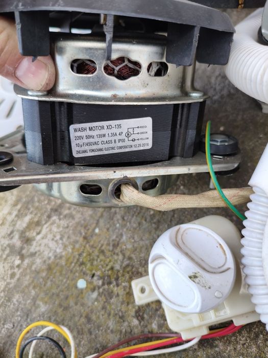 Запчастини до сатурн