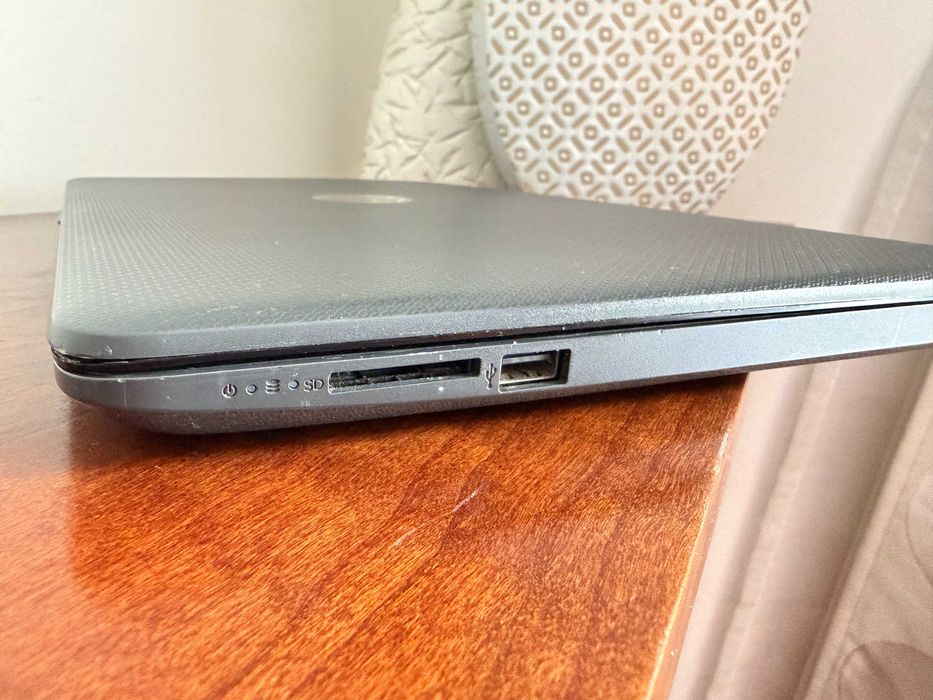 HP 255 G7|15.6"HD|Ryzen 3-3300u Quad Core|8Gb Ram|Ssd 128Gb|Radeon 2Gb