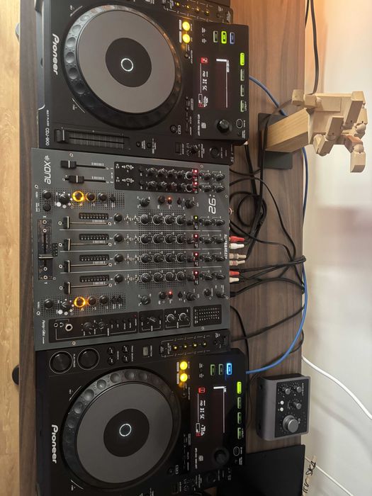 Par CDJ-900 Pioneer – Ótimo estado + Malas incluídas (DJ)