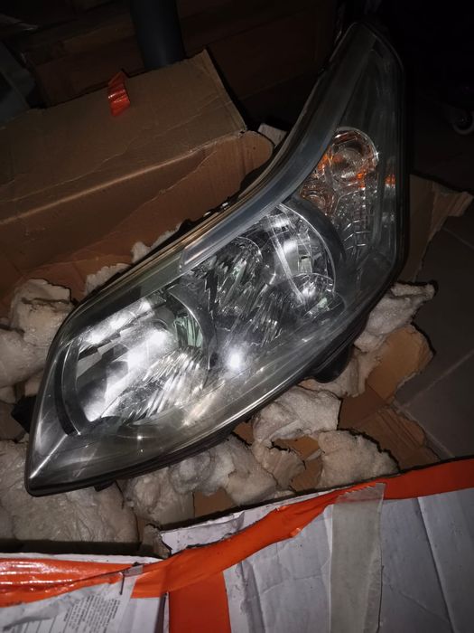 Vendo faróis citroen c4