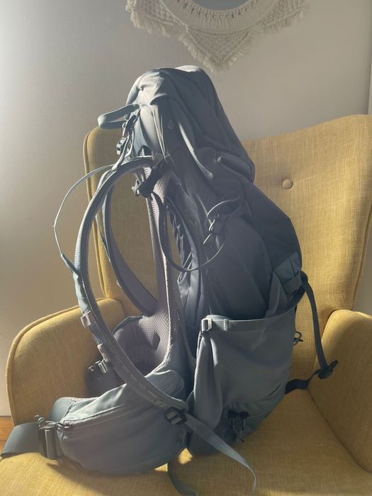 Mochila Deuter Futura Pro 32 Nova