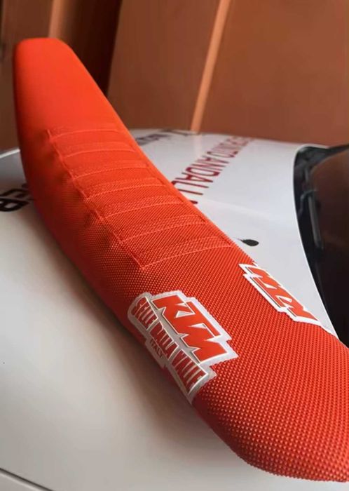 Чохол для мотосидіння КТМ (Honda/Yamaha/Suzuki/Kawasaki/Husqvarna