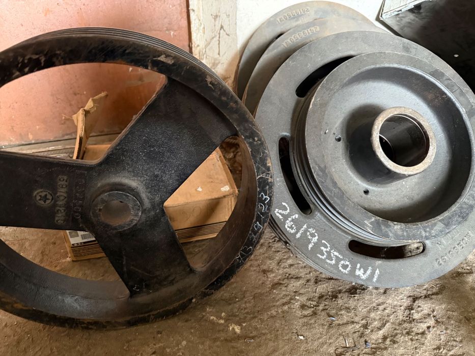 ШківиMassey Ferguson 062025P1,2619350W1,71379123,D28784022