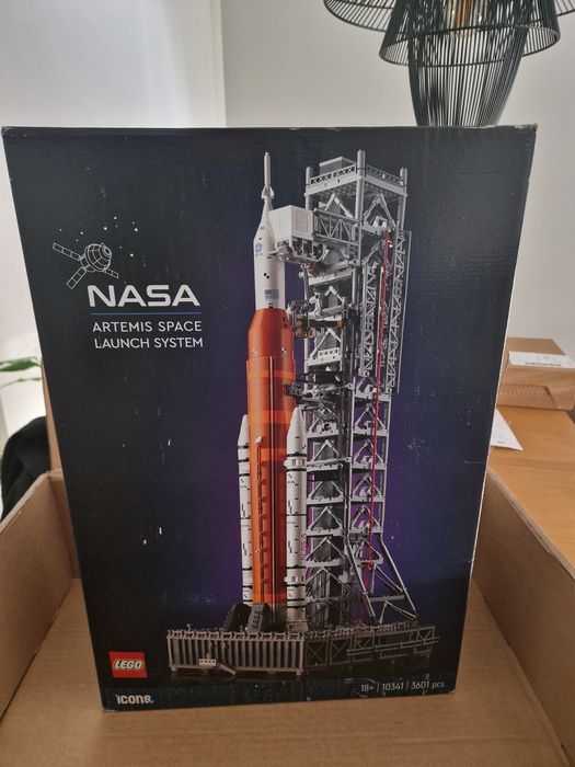 LEGO Icons 10341 NASA Artemis Space Launch System