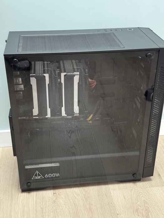 Mocny zestaw PC z monitorem 4K – idealny do gier i pracy